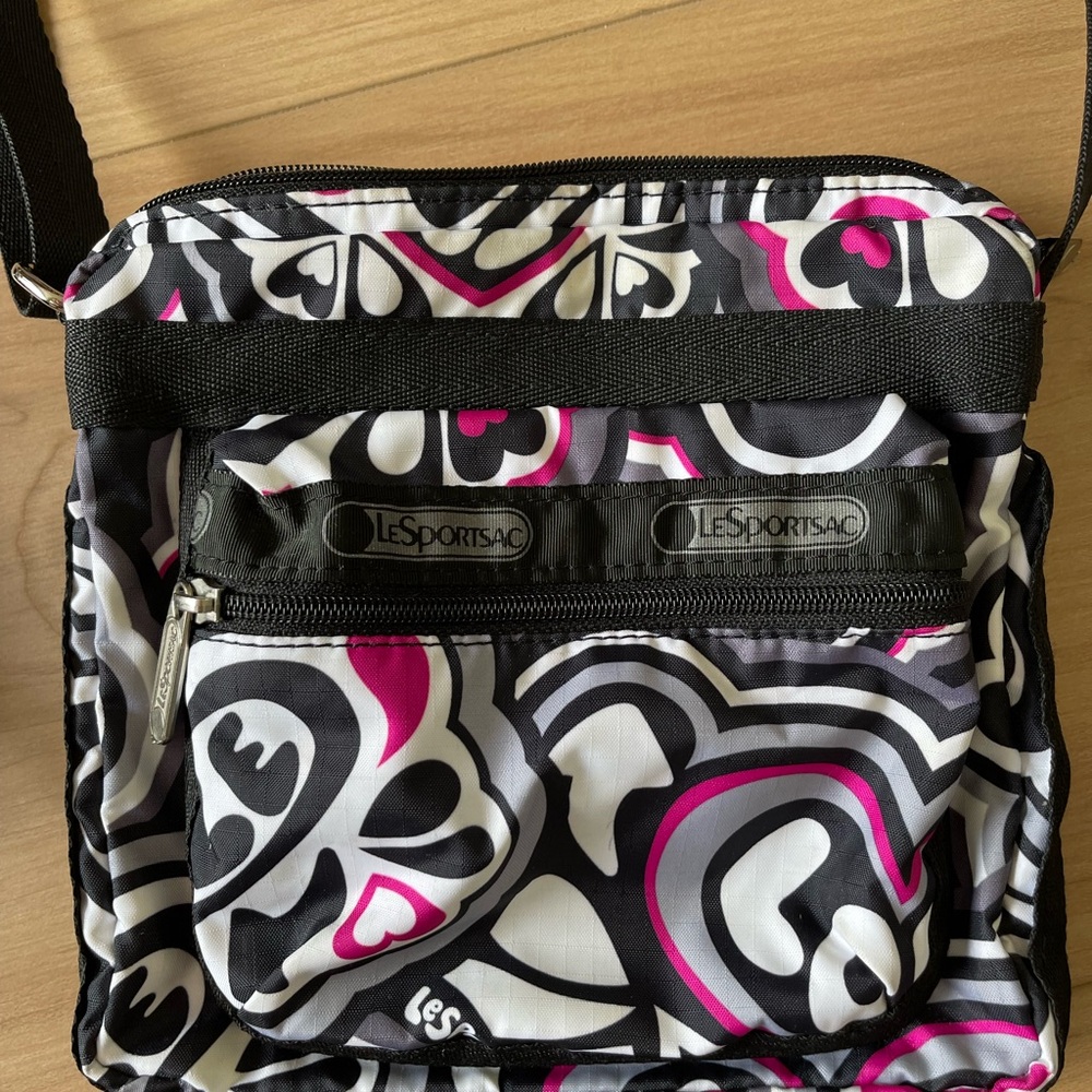 LeSportsac Women's Black and Pink Crossbody Bag + vintage leather bags